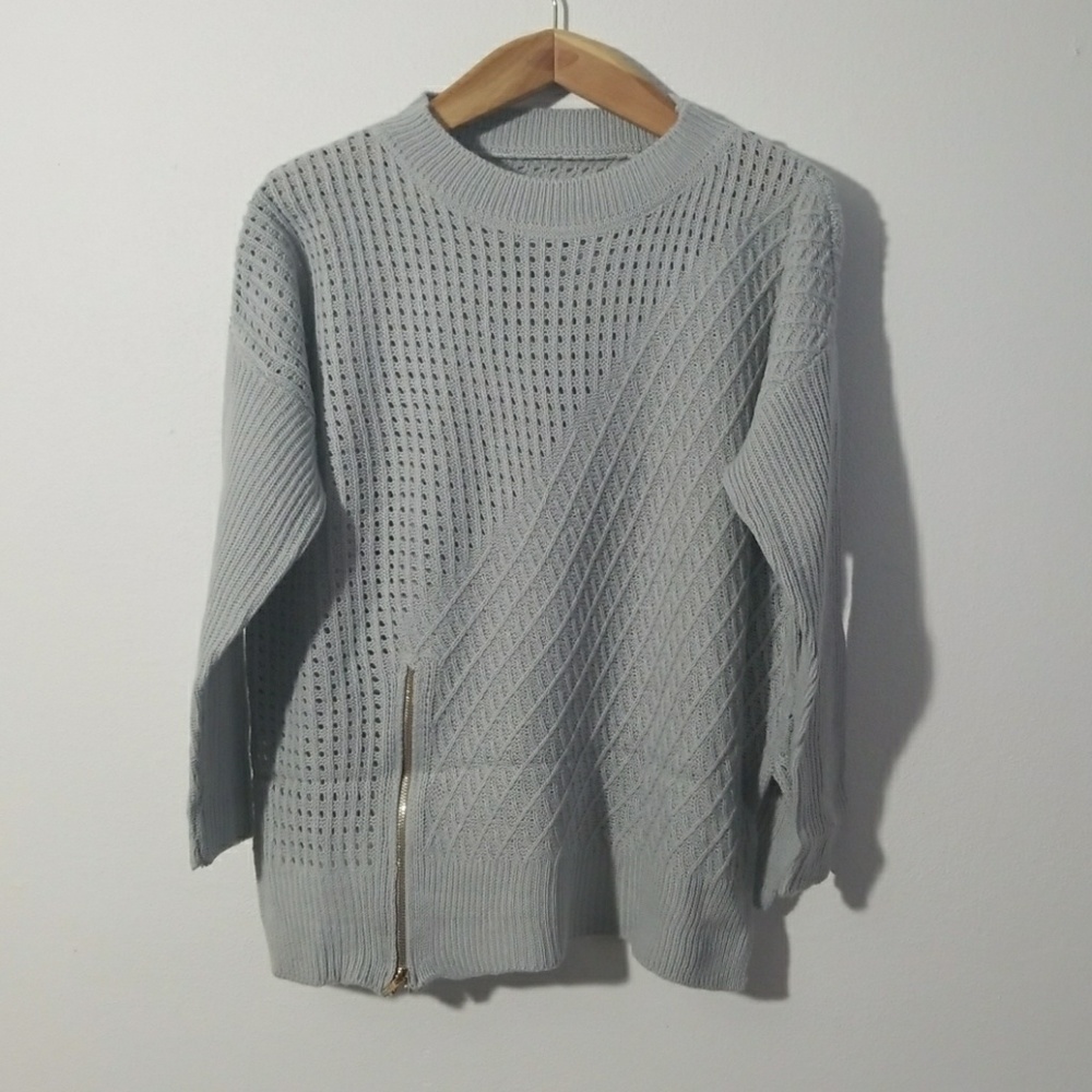 Cozy Batwing Knitted Sweater w/size Zipper - Picture 3 of 7